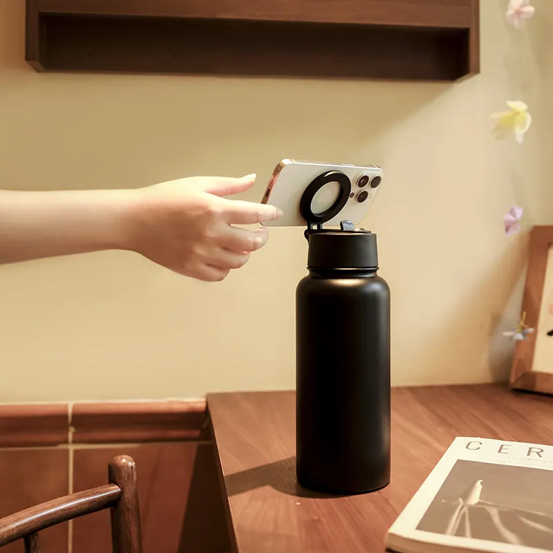 SelfieThermos™ – Gourde Isotherme avec Support Téléphone Magnétique | Bouteille 2-en-1 Design & Pratique